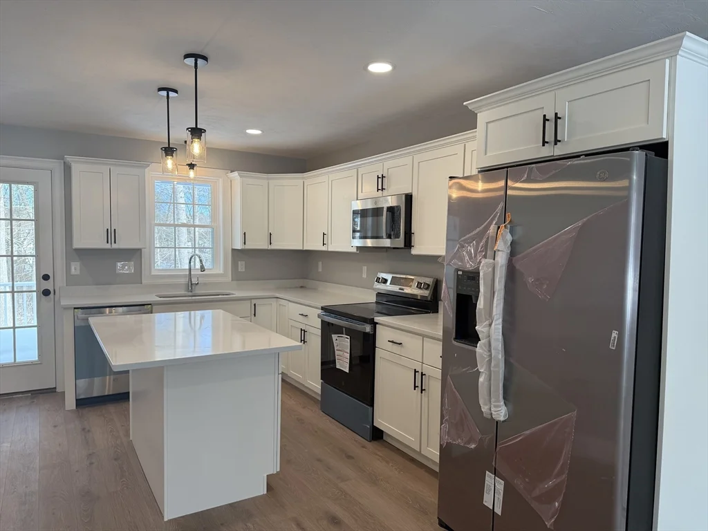 25 Kashmir's Way, Middleboro