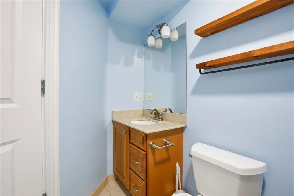 17 Gates, South Boston