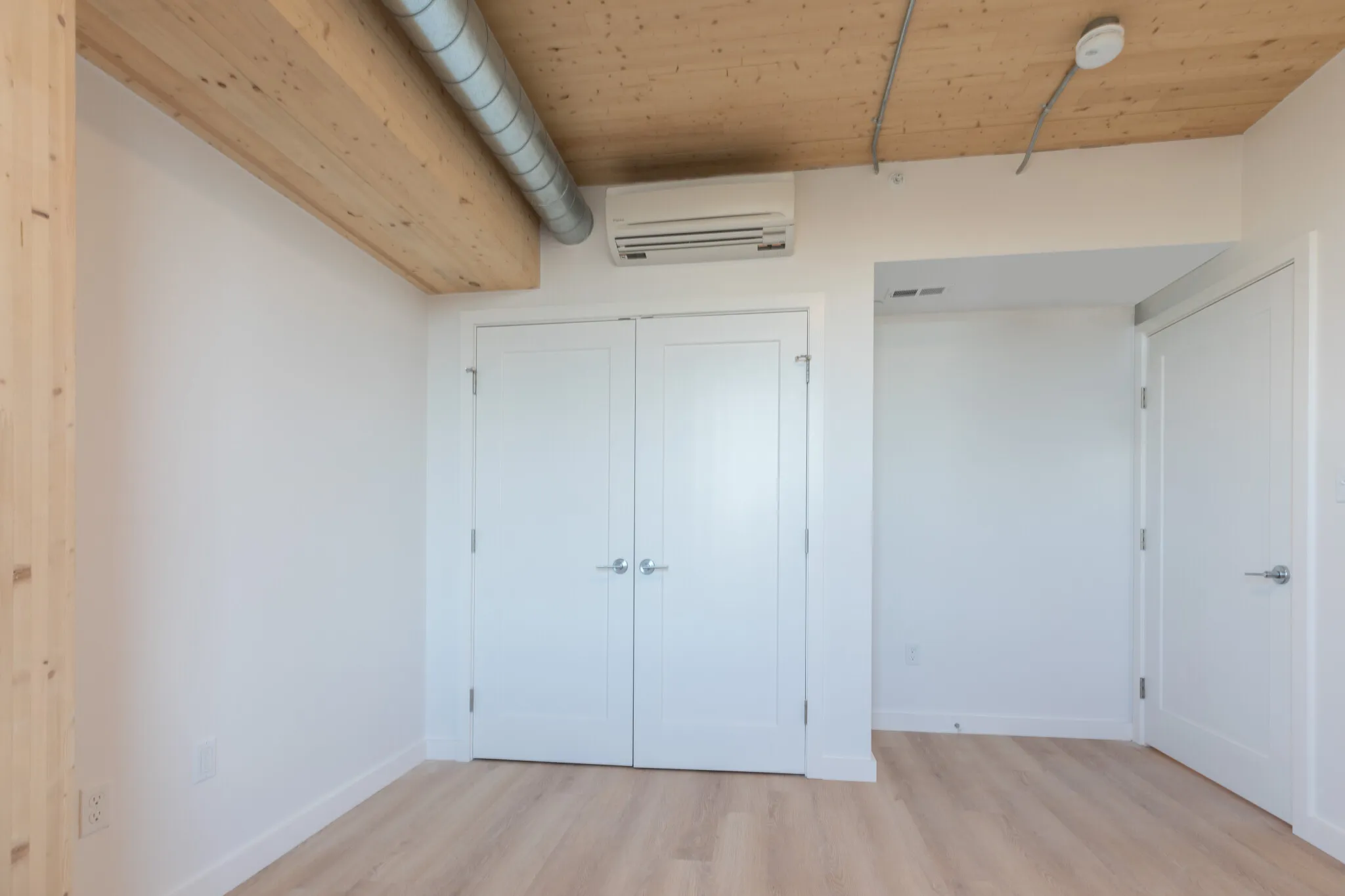 11 East Lenox St, Roxbury