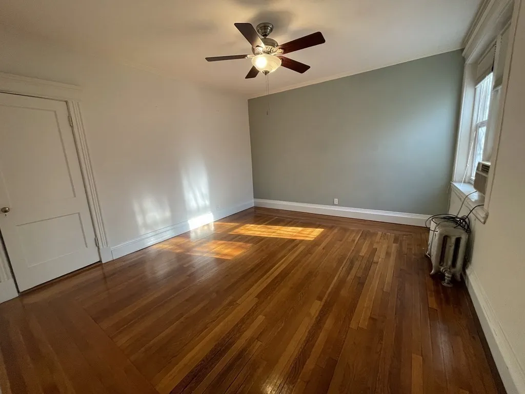 25 Stearns Rd, Coolidge Corner