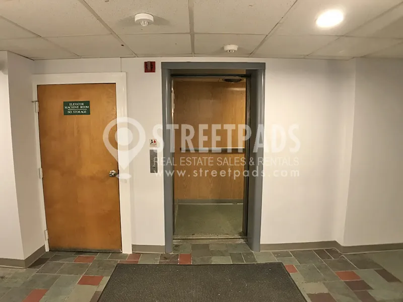 2018 Commonwealth Ave, Brighton