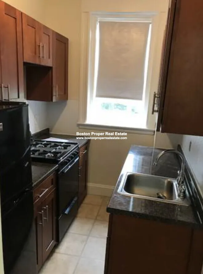 1175 Boylston St, Fenway