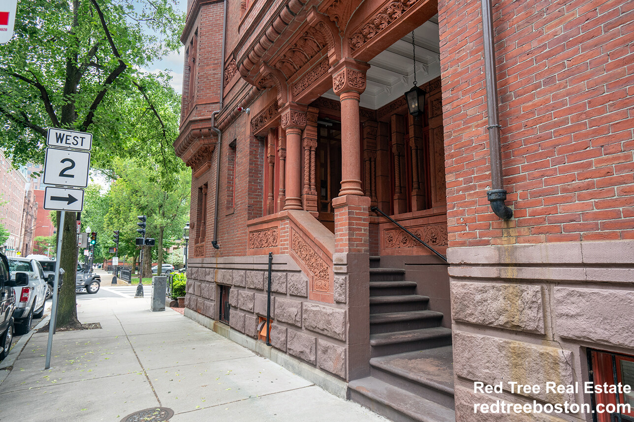 195 Commonwealth Ave, Back Bay