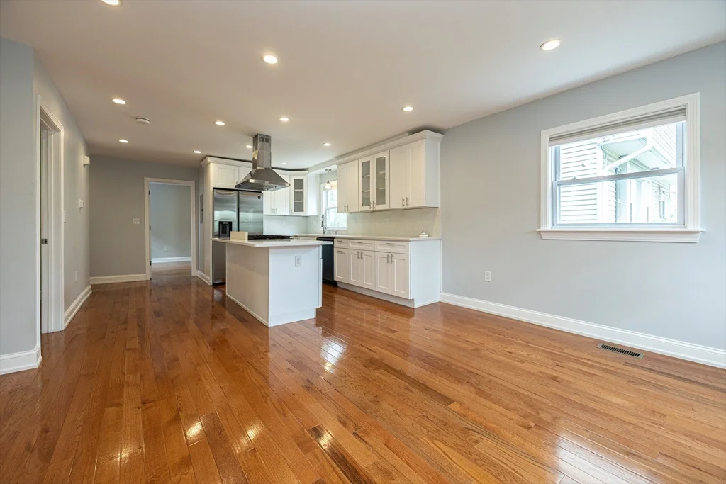 1495 Hyde Park Ave, Hyde Park