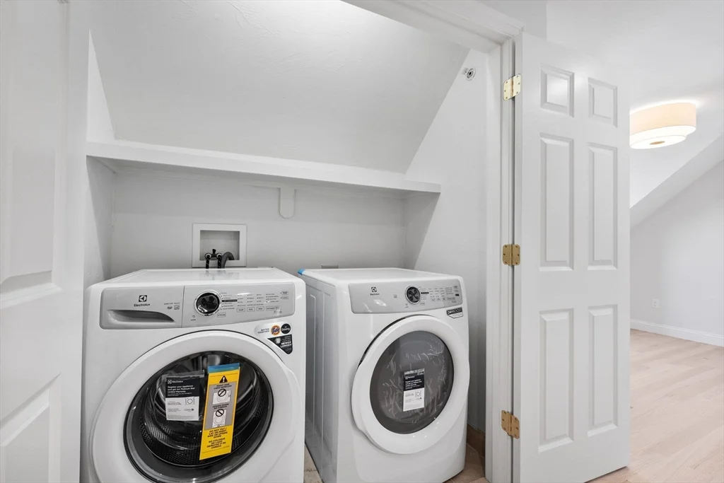 7 Chatham St, Watertown