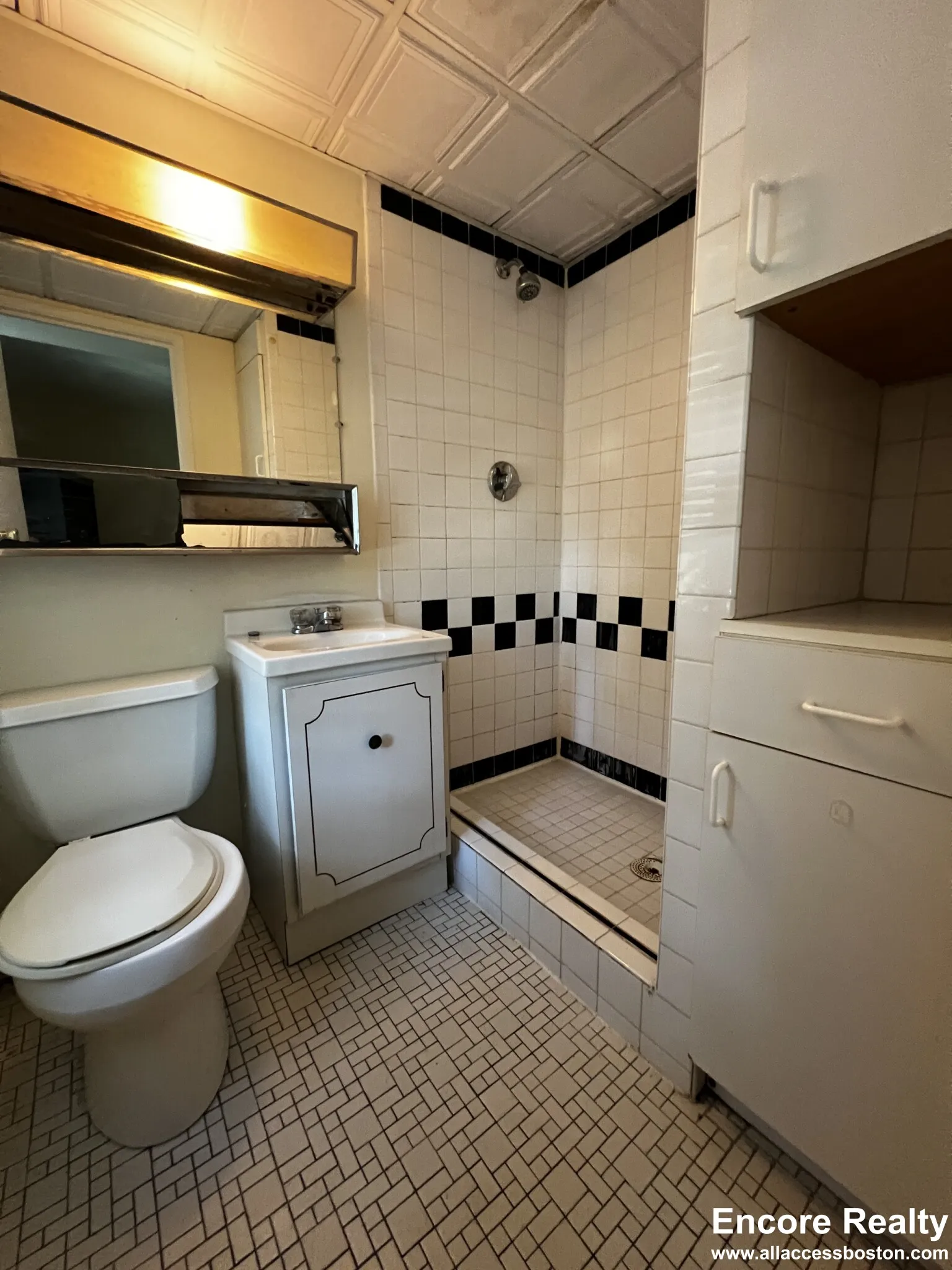 1243 Beacon St, Coolidge Corner