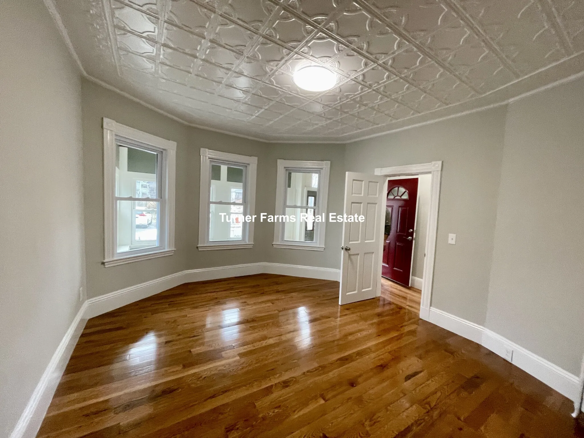 43 Martin St, Medford