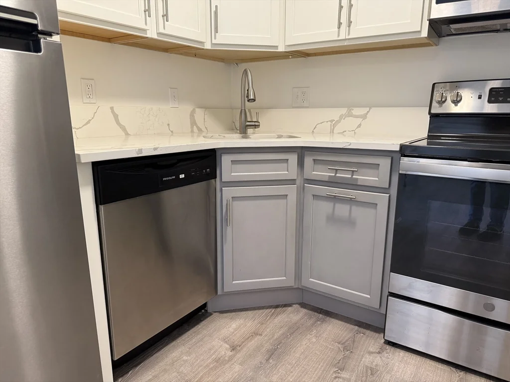 151 Providence Rd, Grafton