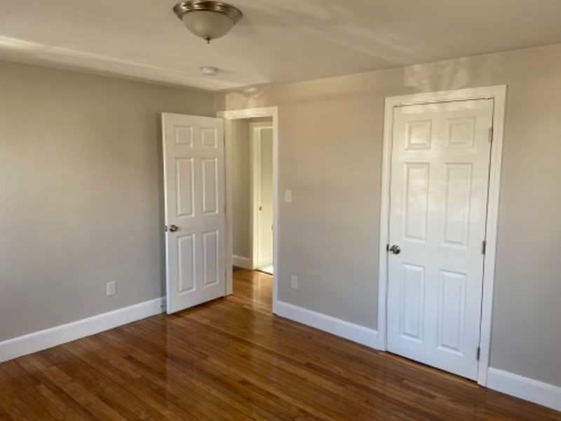 10 Bateman St, Roslindale