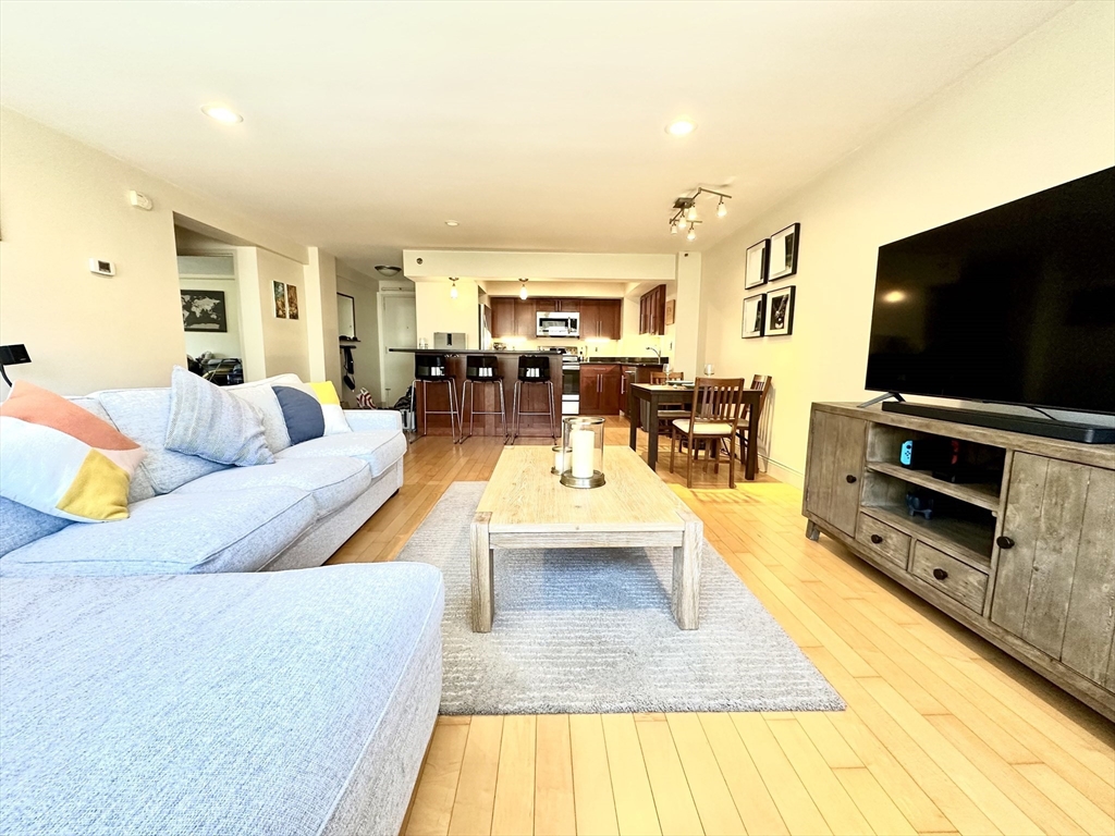 1600 Beacon St, Corey Hill