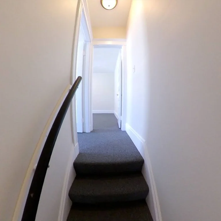 11 Banks St, Waltham