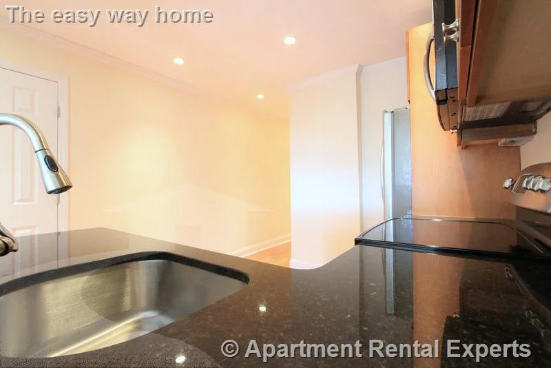 60 Brattle St, Harvard Square