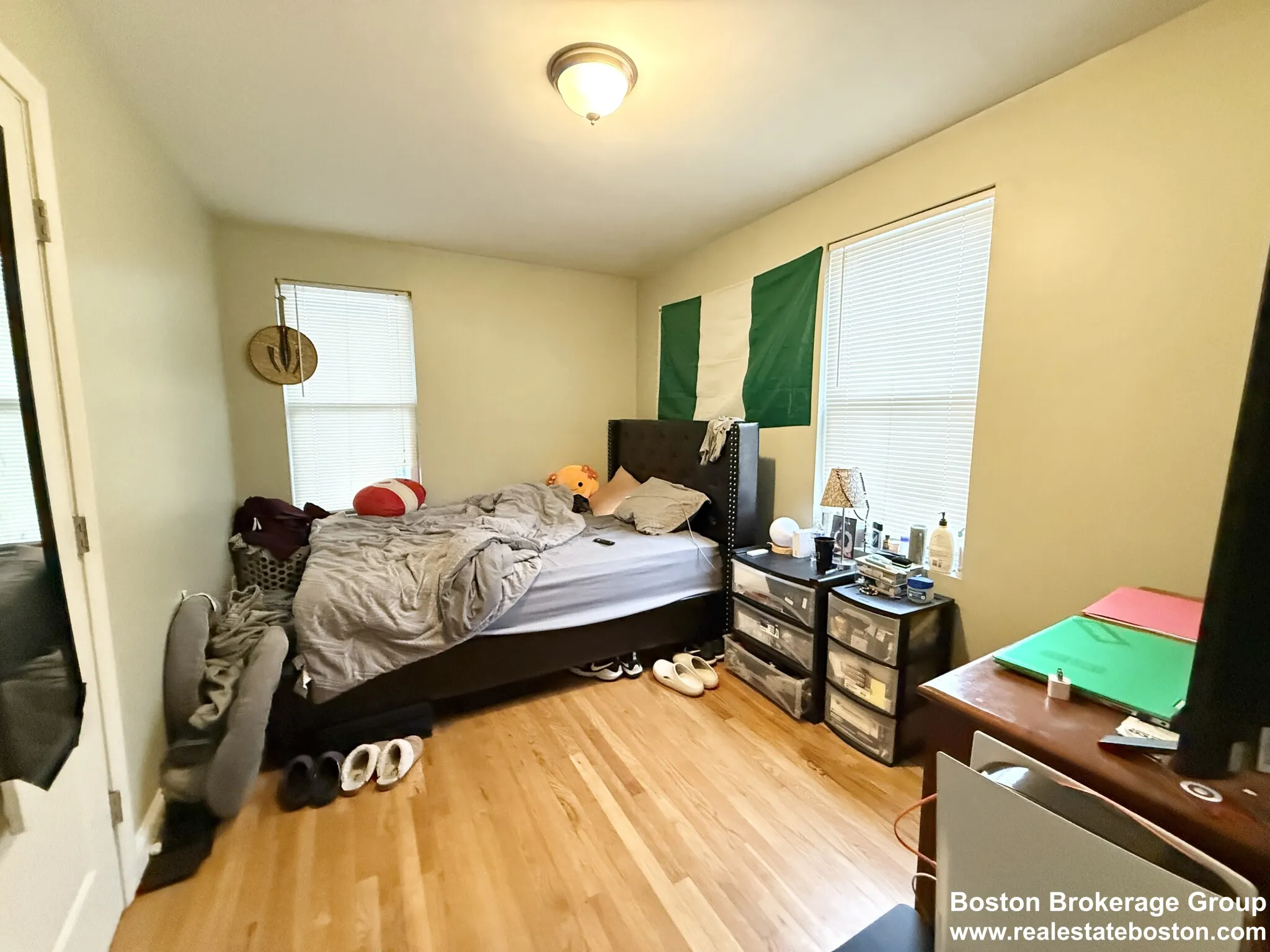 3977 Washington St, Roslindale
