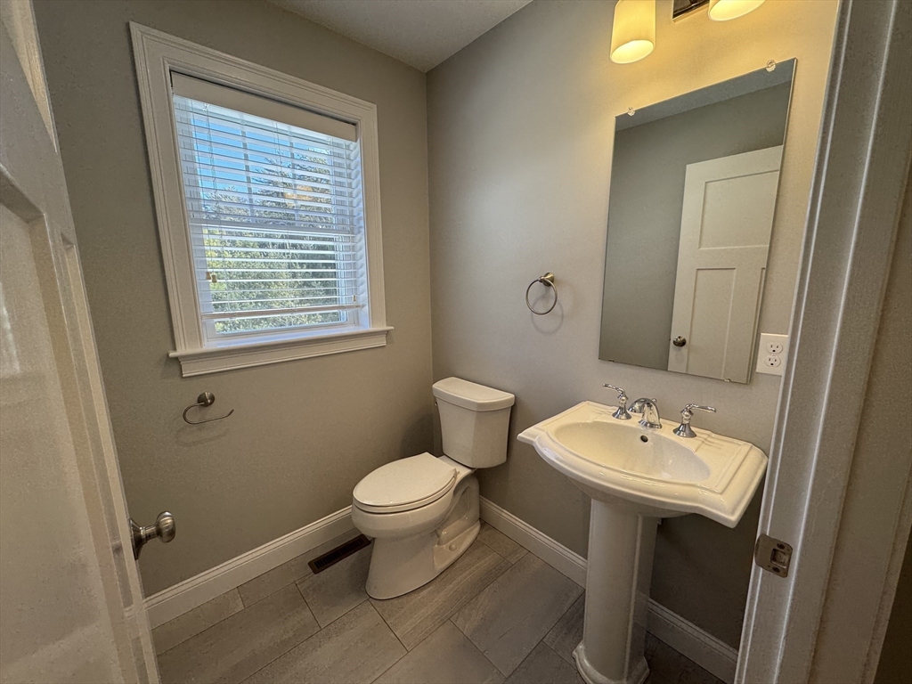 290 Thompson St, Middleboro