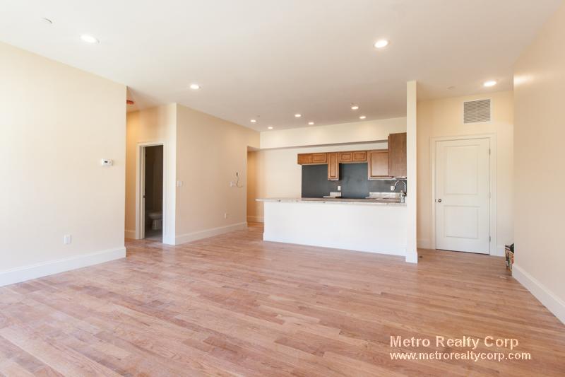 5165 Washington St, West Roxbury