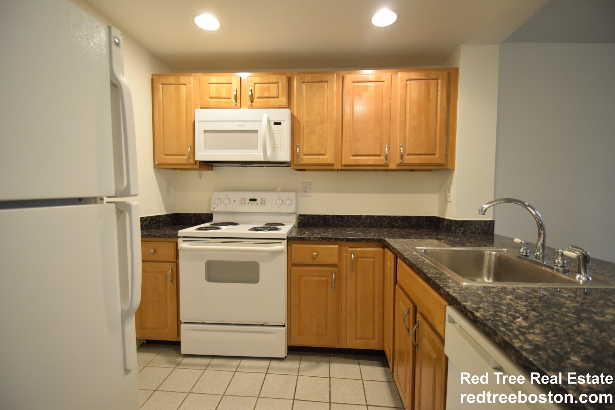 24 Queensberry St, Fenway