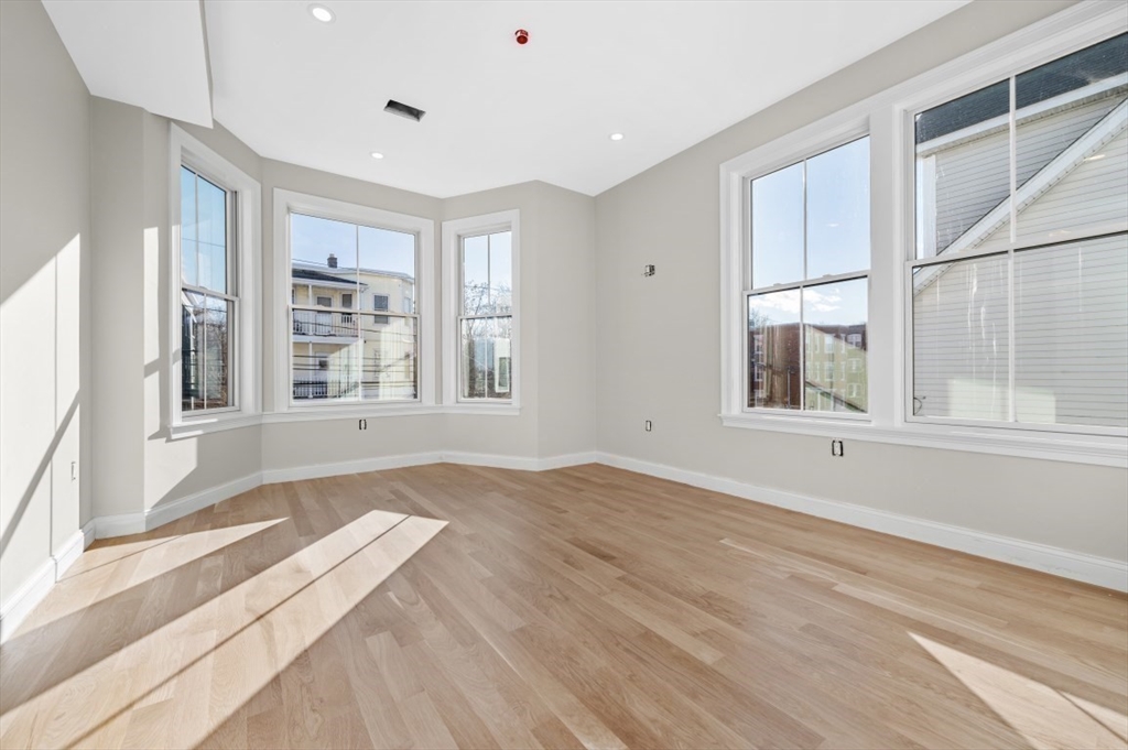 40 Waverly, Brighton