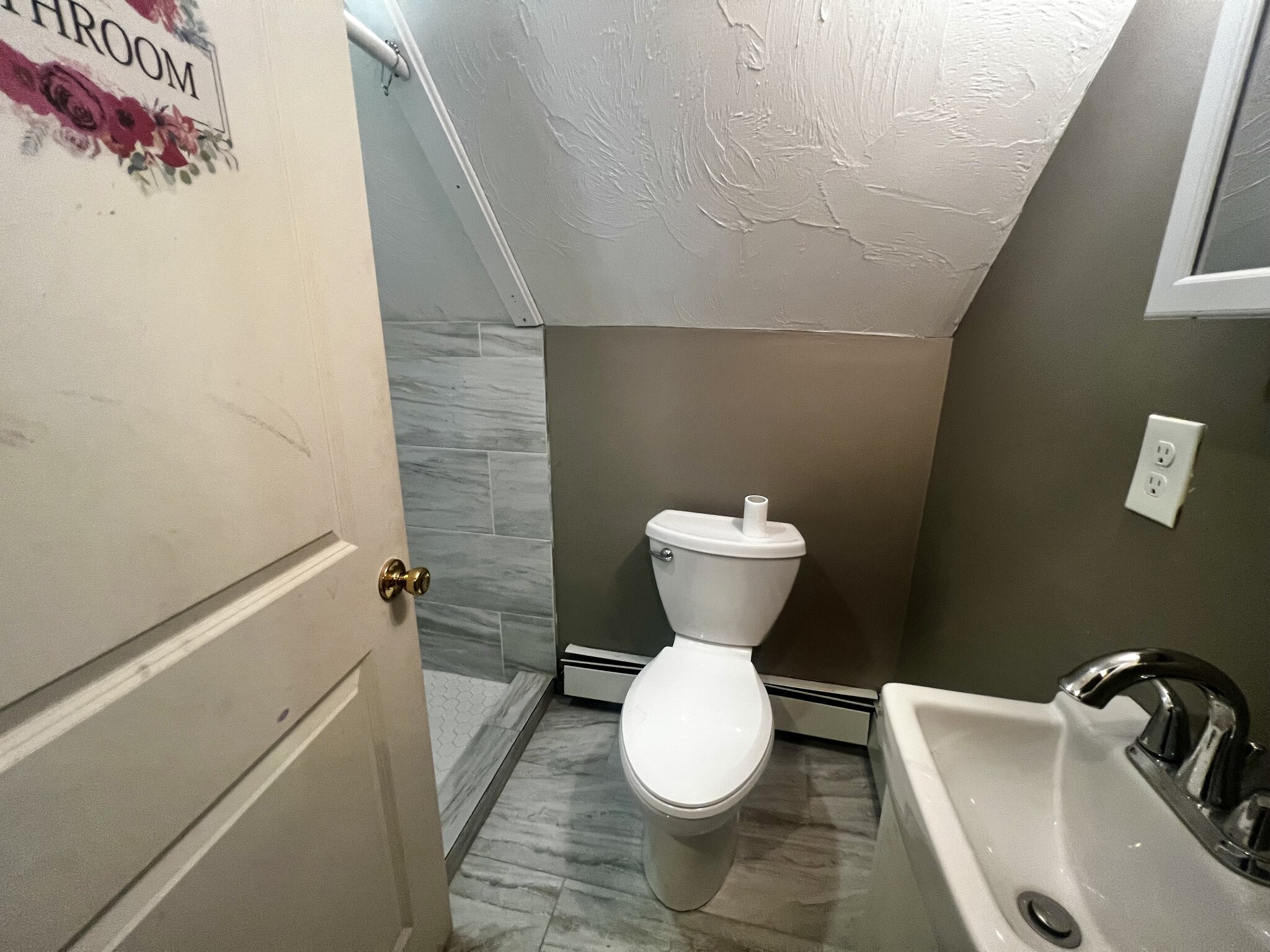 1509 Turnpike St, North Stoughton