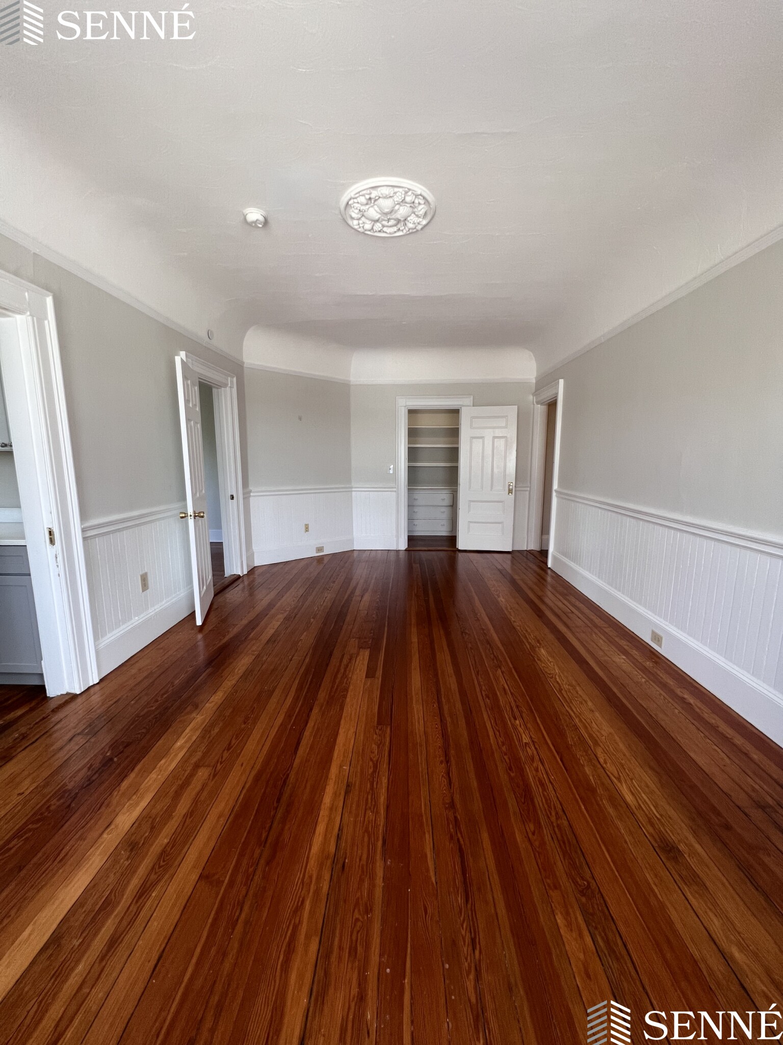 1039 Massachusetts Ave, Harvard Square