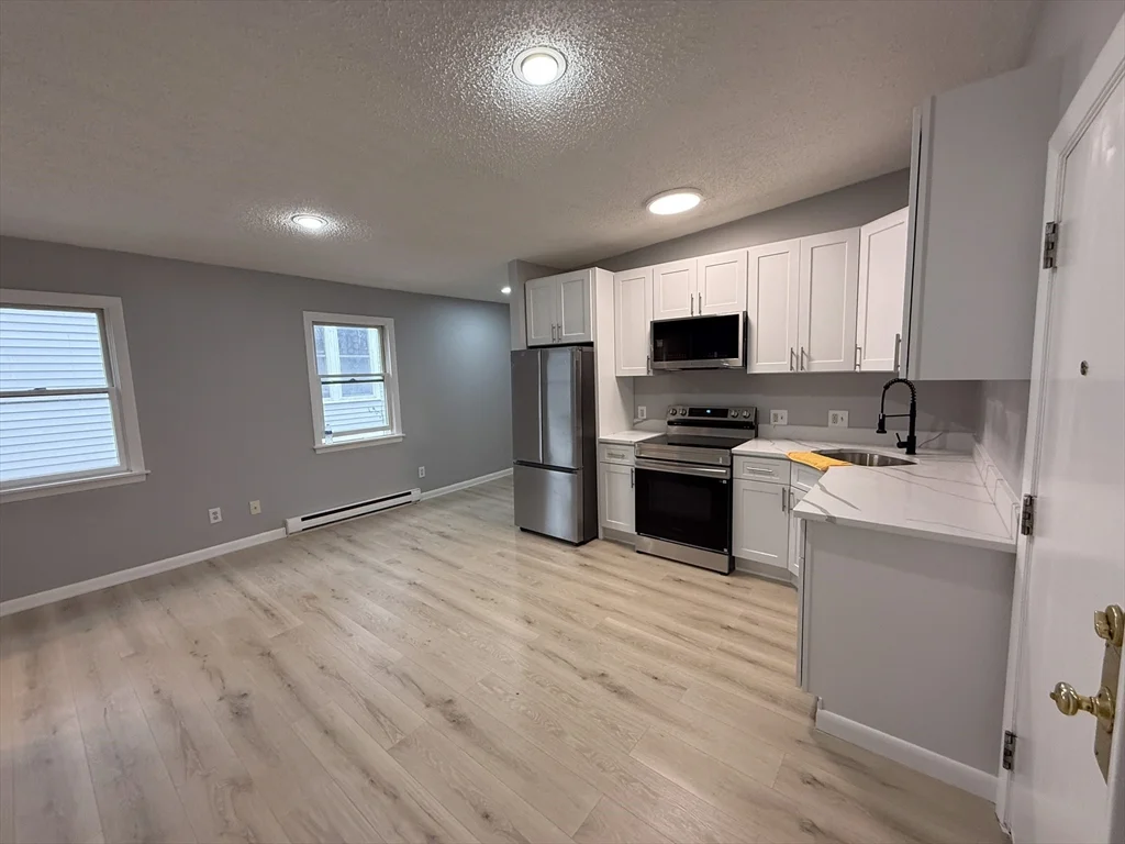 277 Rantoul St, Beverly