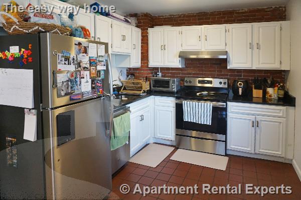 166 Broadway, East Somerville