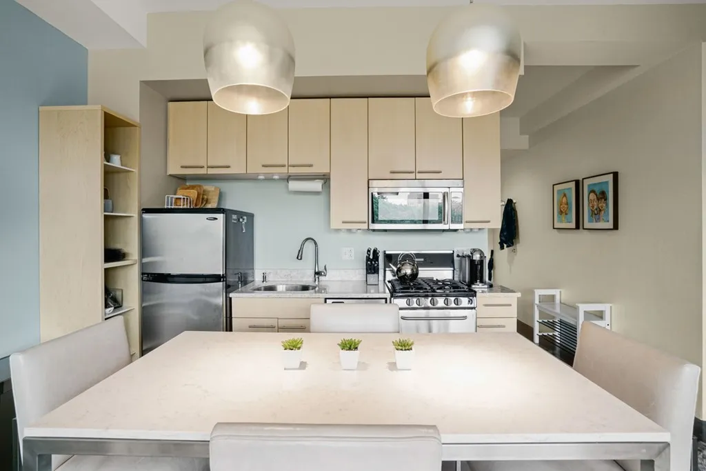 1166 Washington St, South End