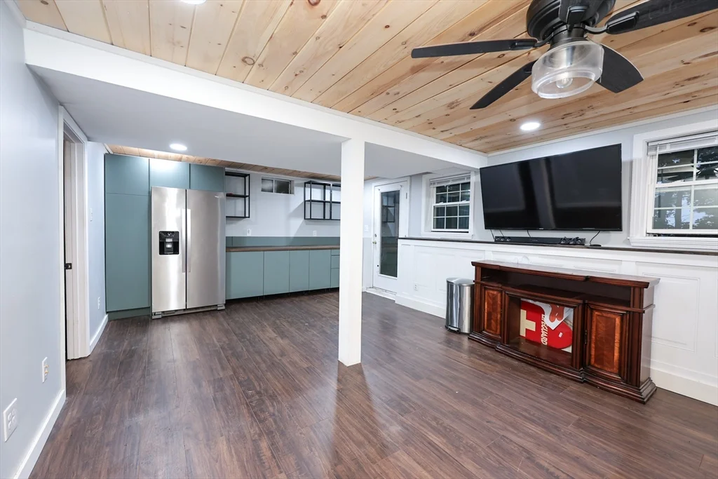 55 Glenrose Ave, Braintree