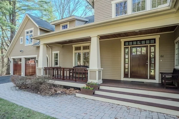 60 Red Gate, Amherst