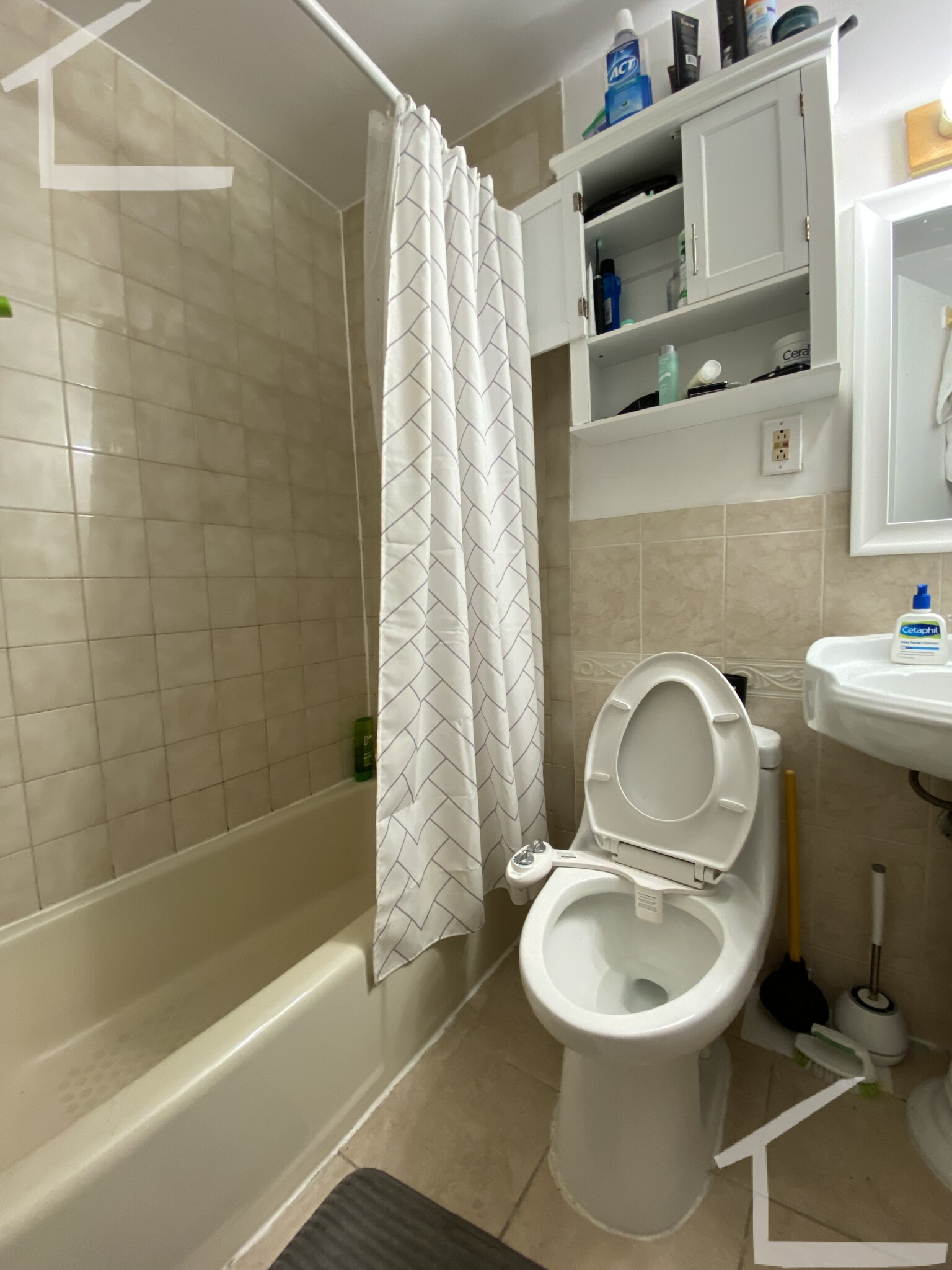 29 Brainerd Rd, Brighton