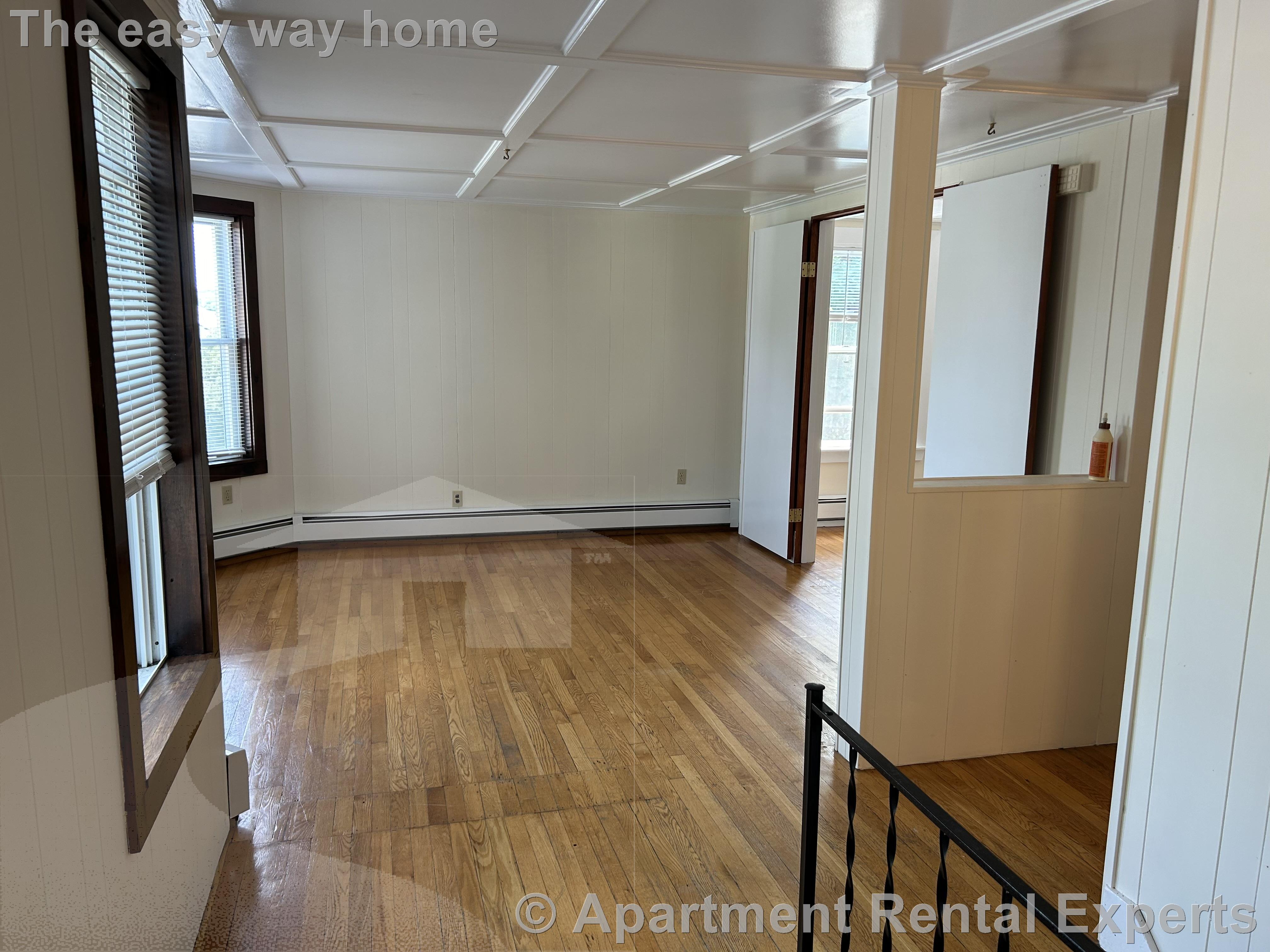 89 College Ave, Tufts