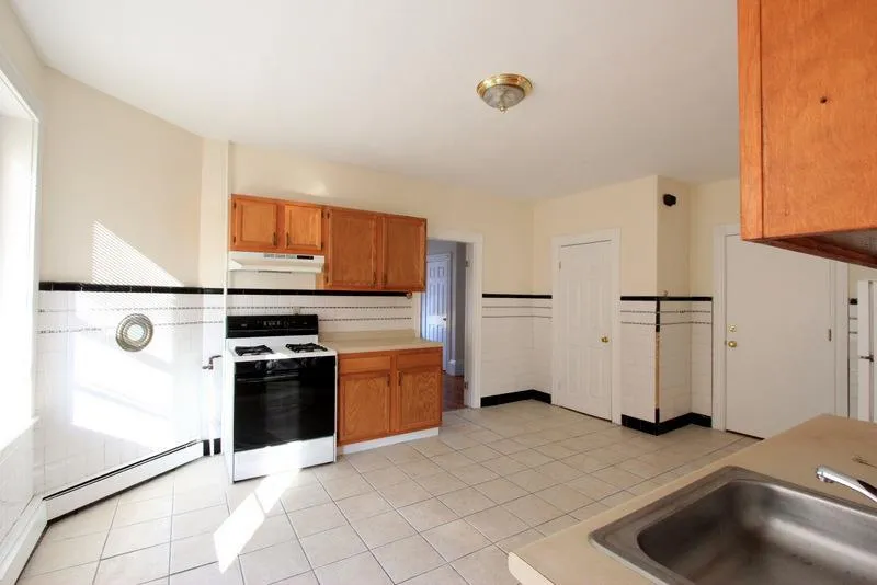 10 Winter St, East Cambridge