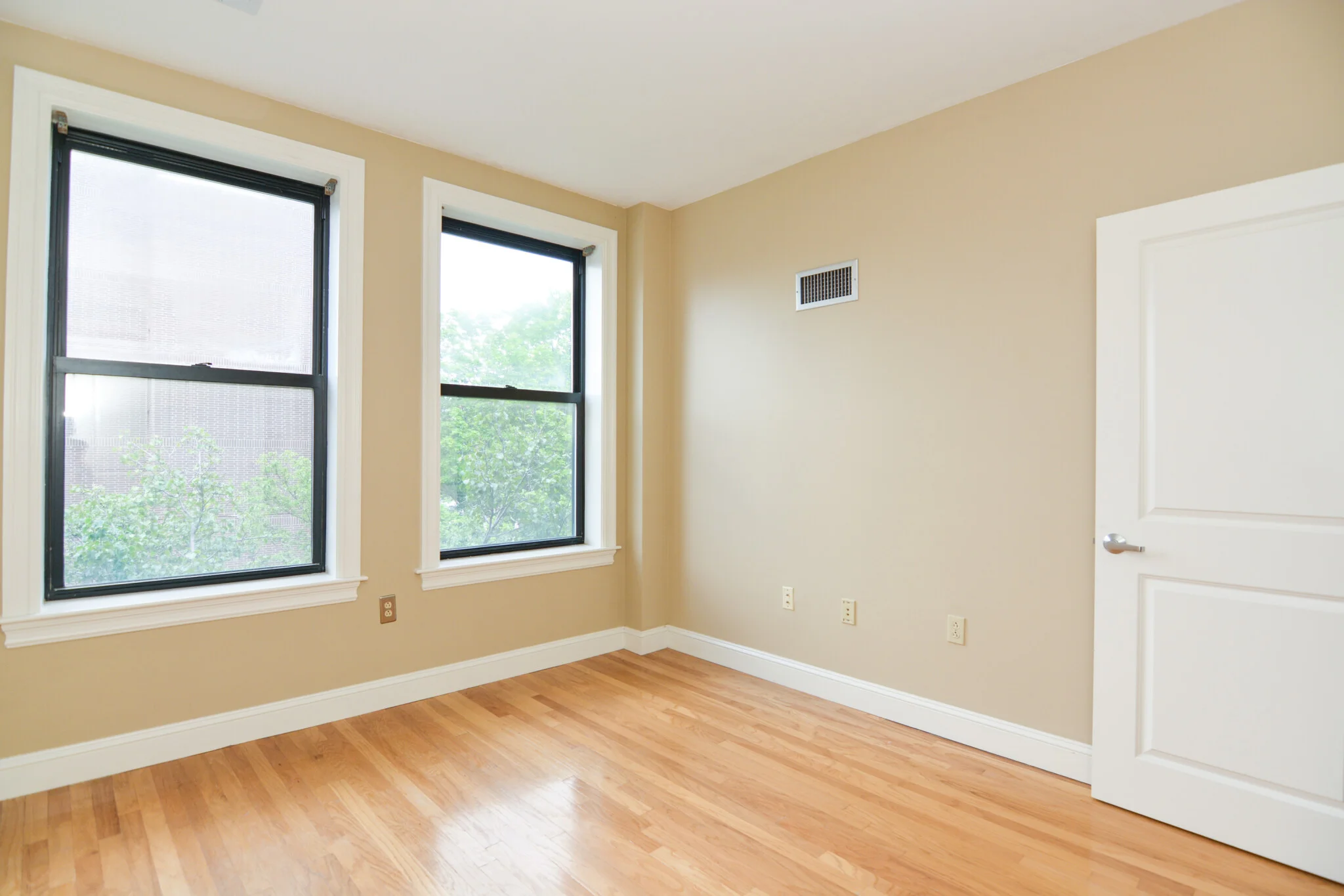 1723 Washington St, South End