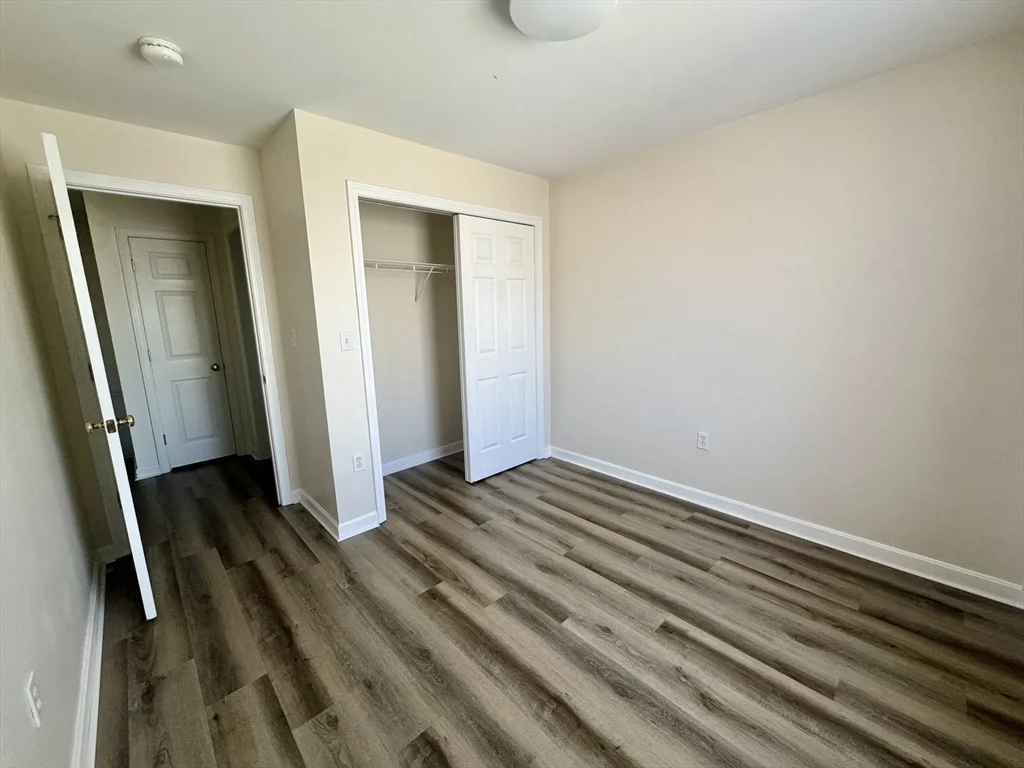 145 Union St, Center