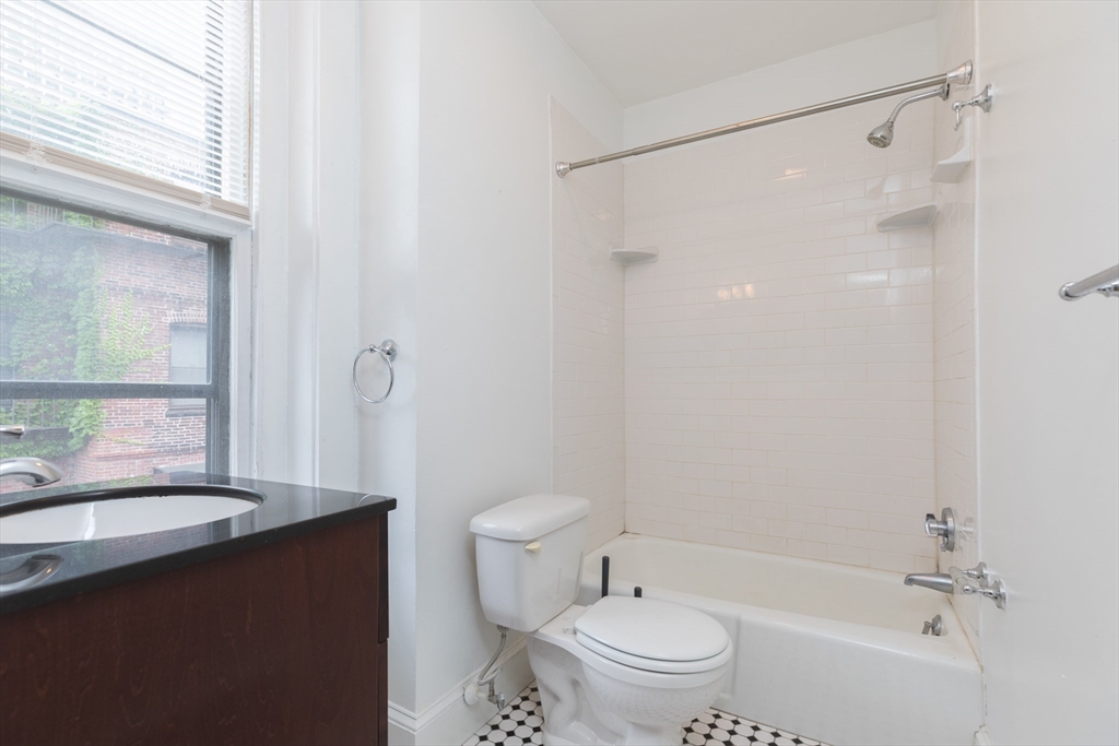 16 Cumberland St, South End