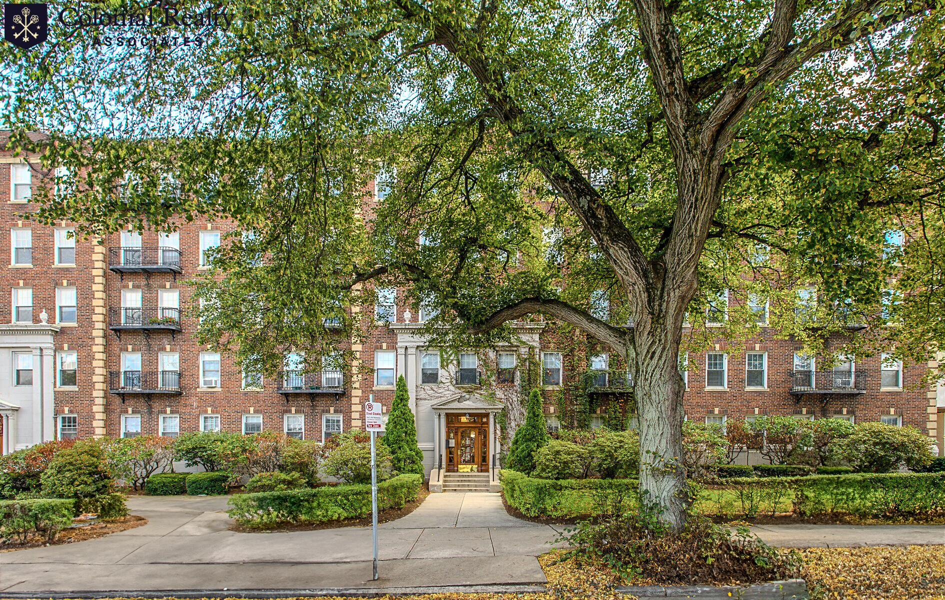 1850 Commonwealth Ave, Brighton