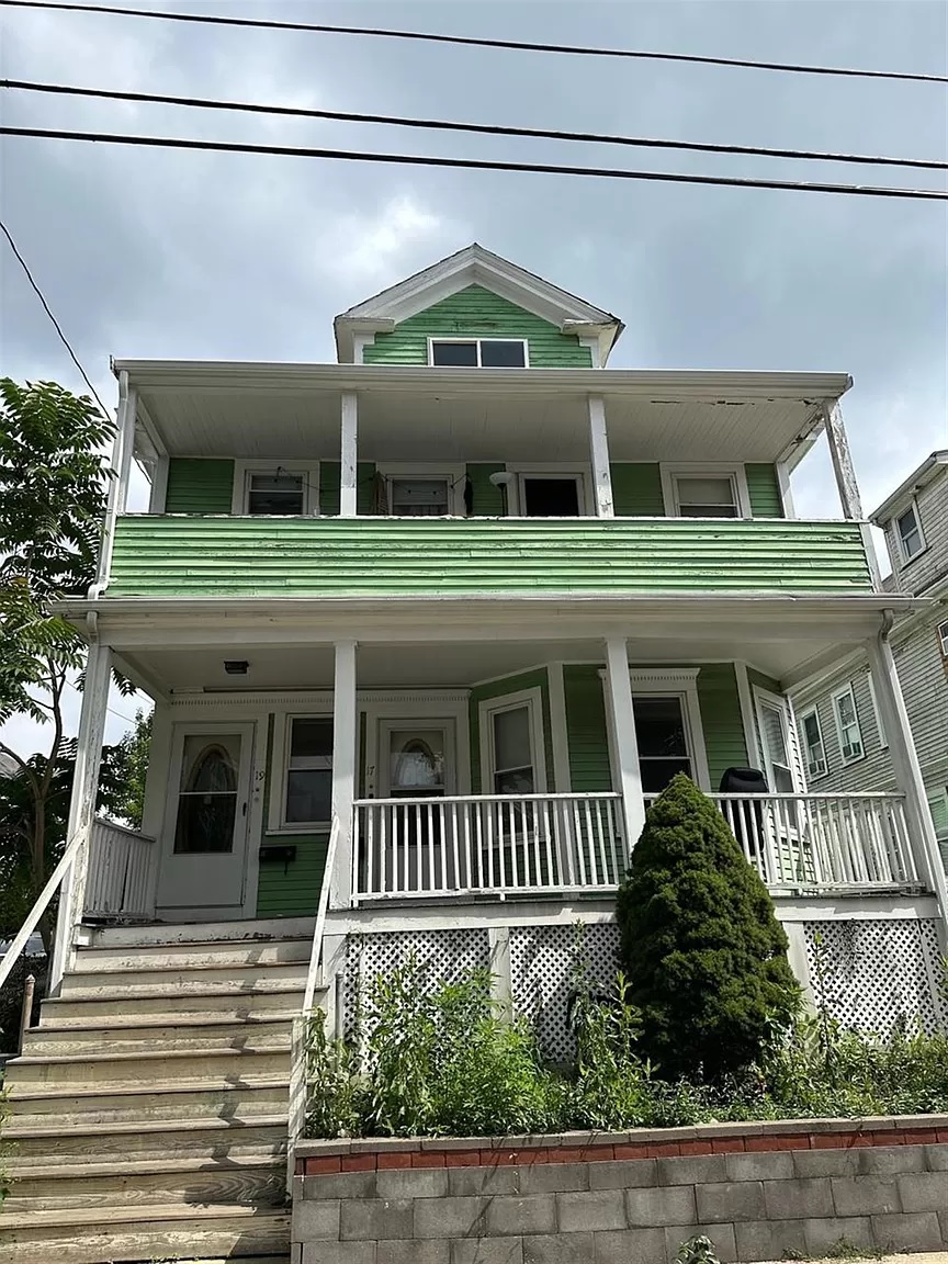 19 Stanley Ave, South Medford