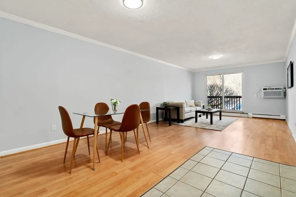 110 Boston Post Rd, Marlborough