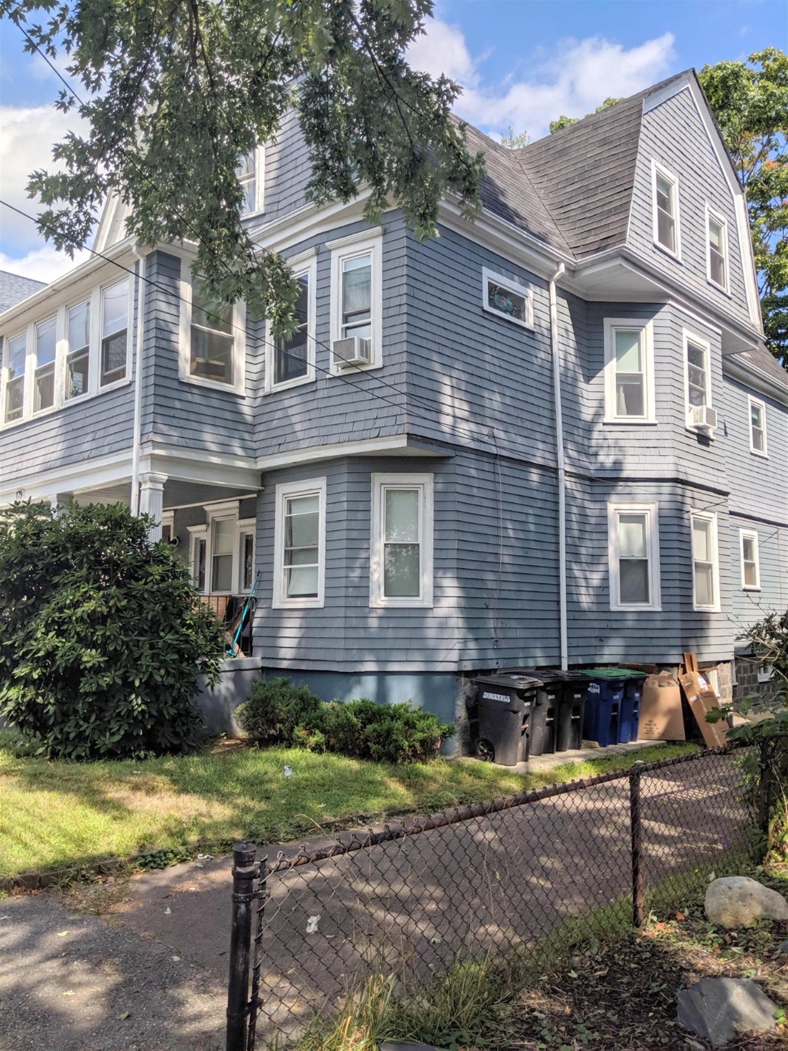 179 College Ave, Davis Square