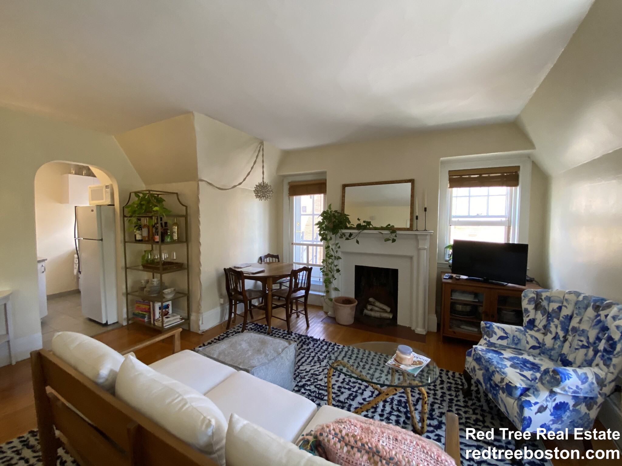 1748 Beacon St, Brookline