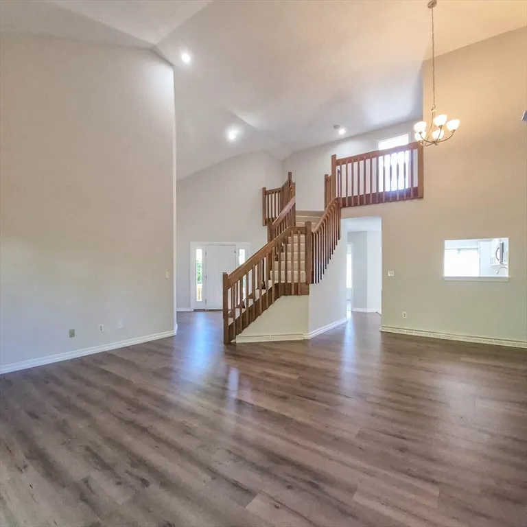 65 Bayberry Ln, Dartmouth