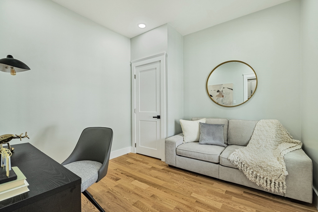 147 Jefferson Ave, Everett