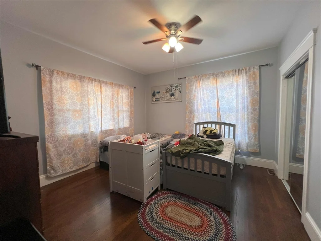 25 Rowena St, Dorchester