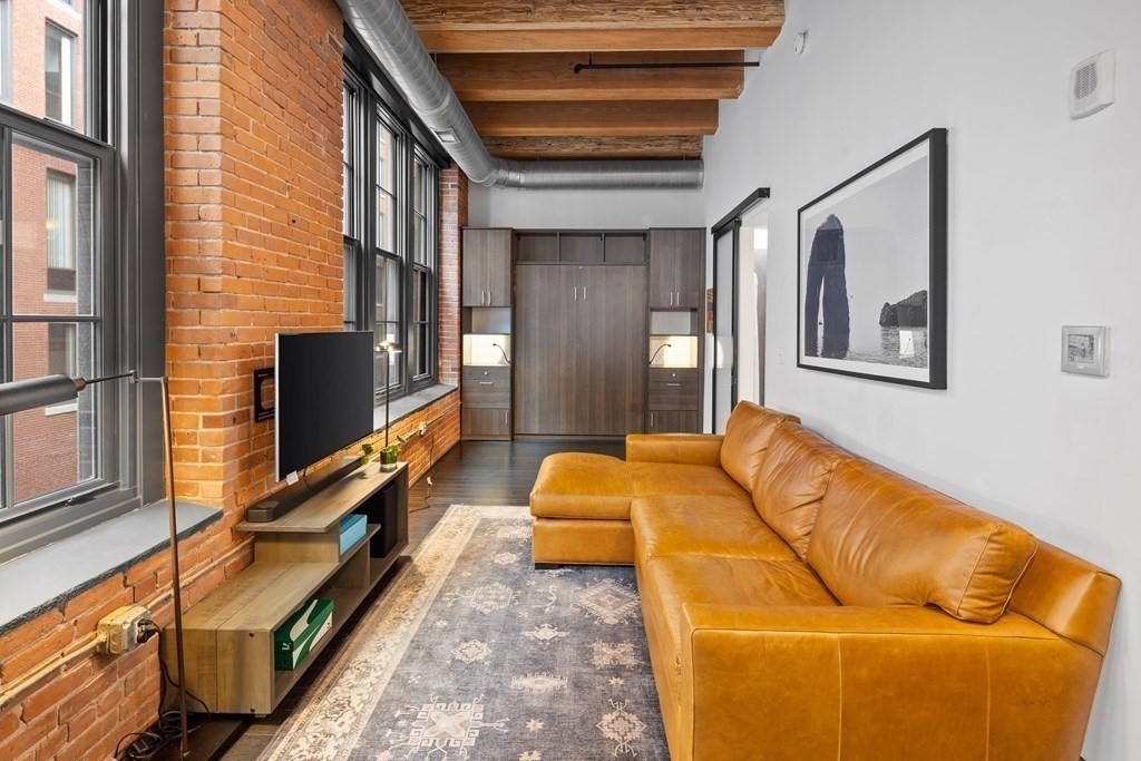 319 A St, Seaport District