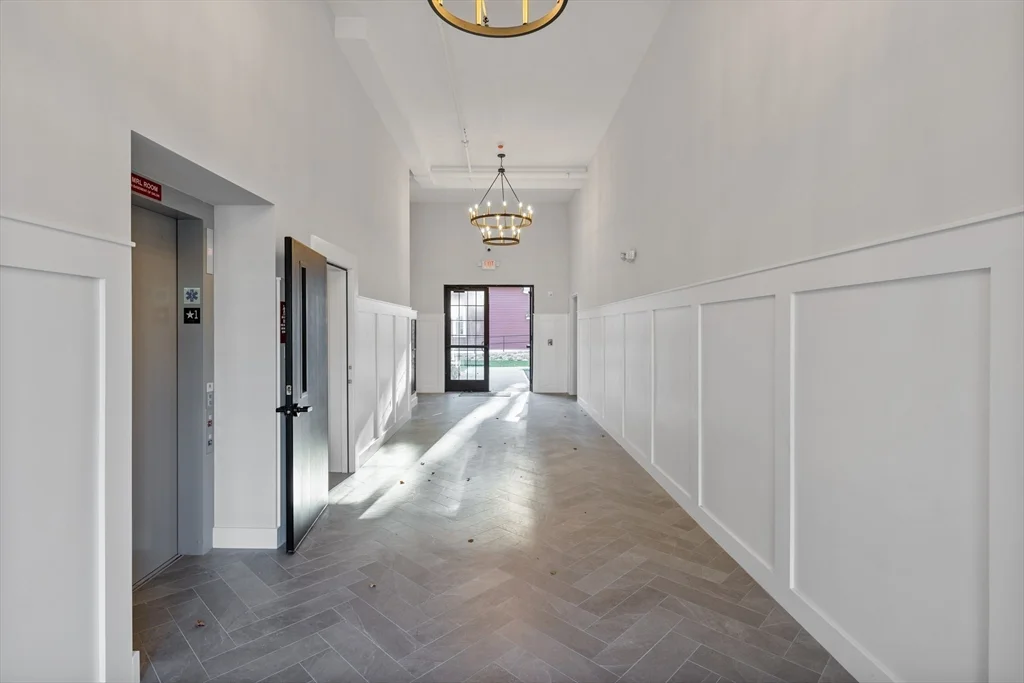 186 Bedford, Lexington