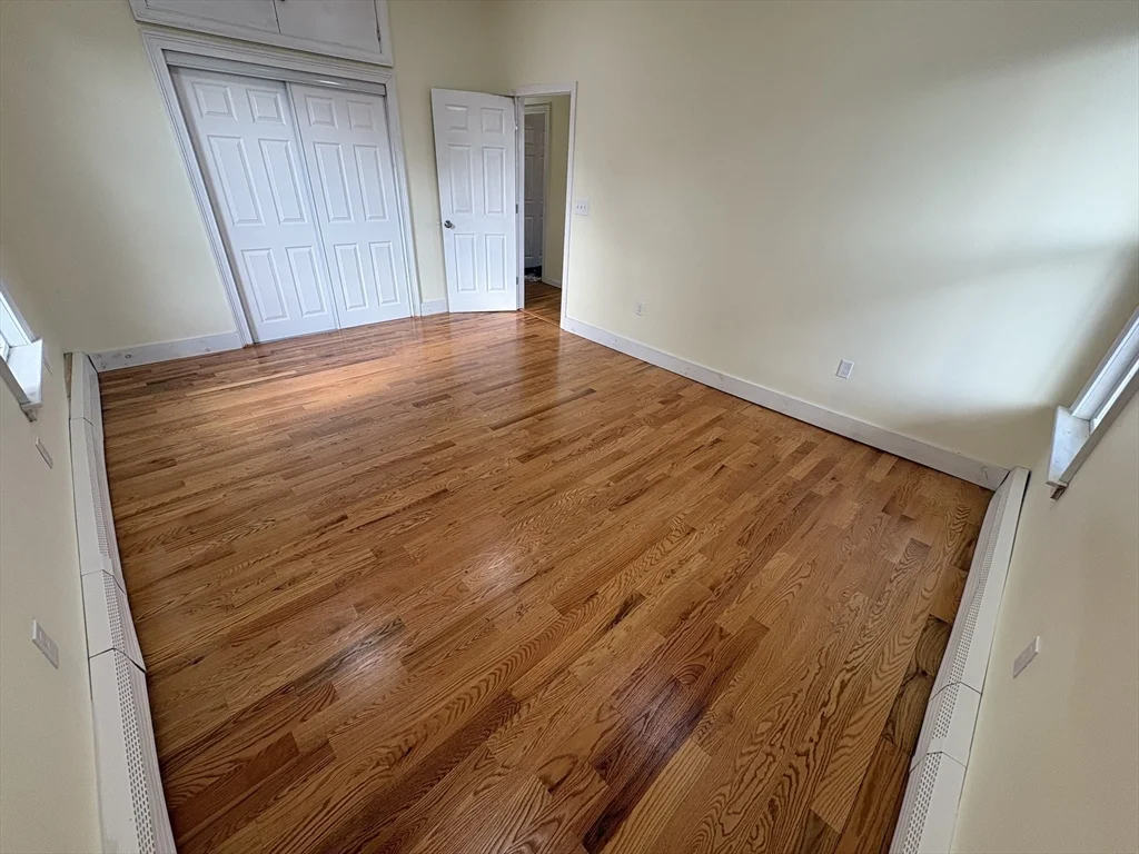 100 Summit Ave, Winthrop