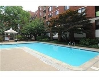 85 Brainerd Rd, Brighton