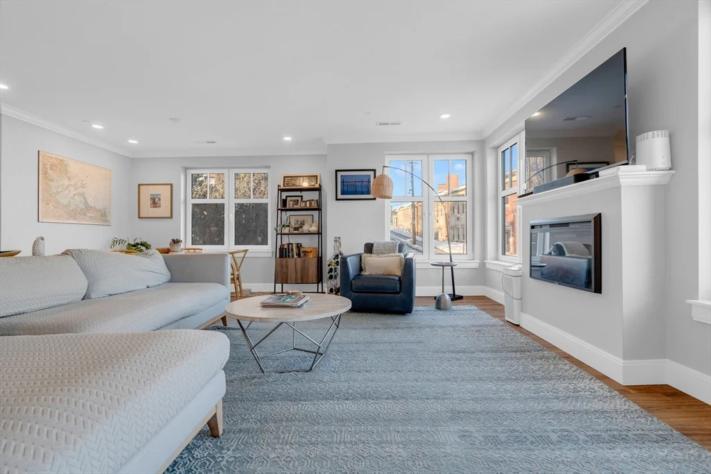 1721 Centre St, West Roxbury