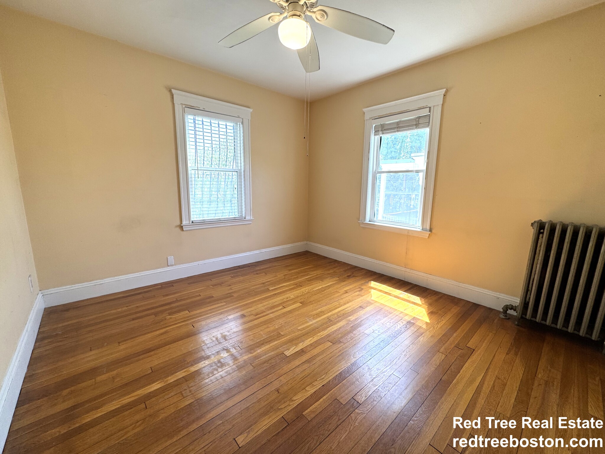 18 Saint Peter St, Jamaica Plain