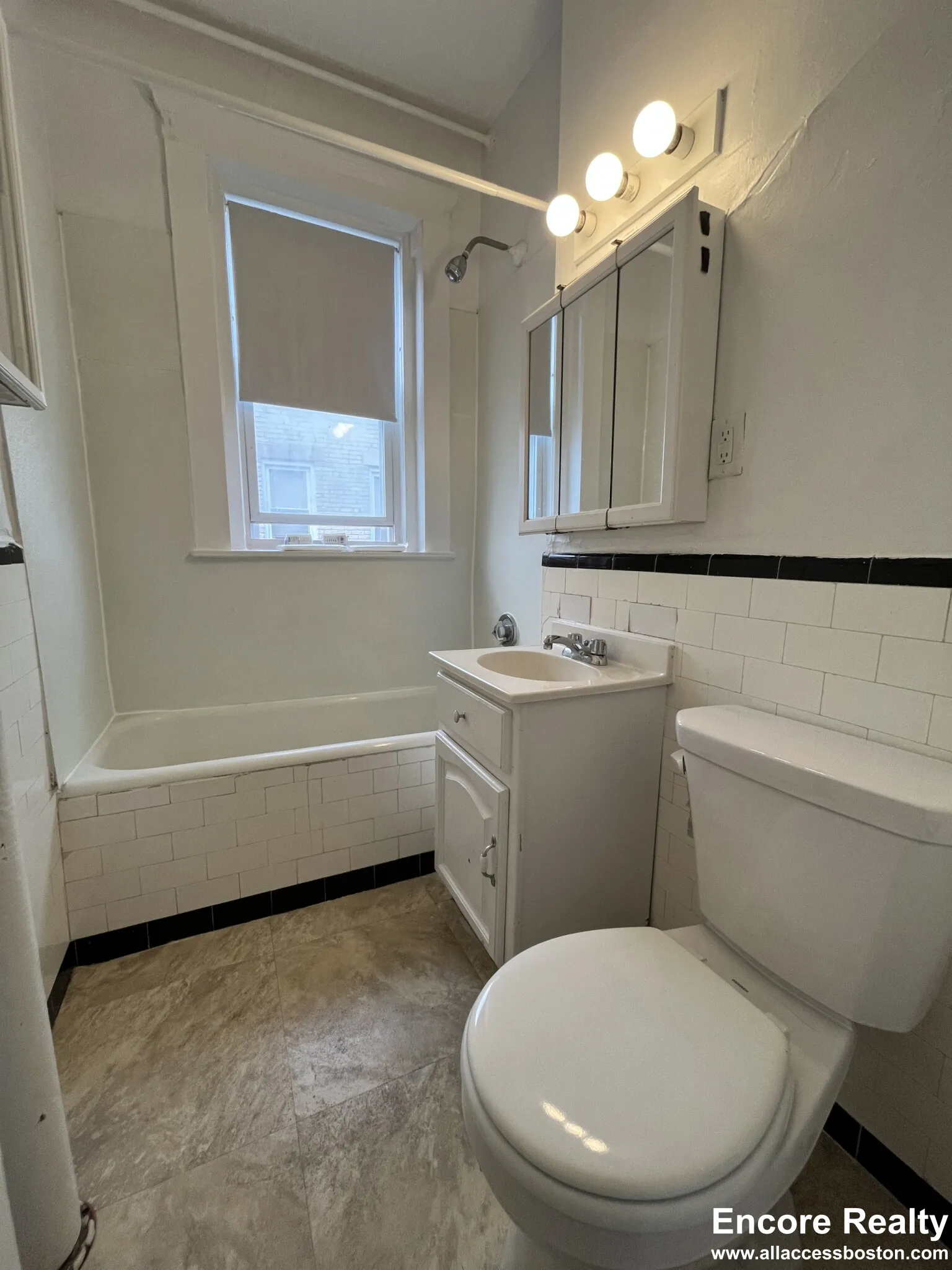 1687 Commonwealth Ave, Brighton