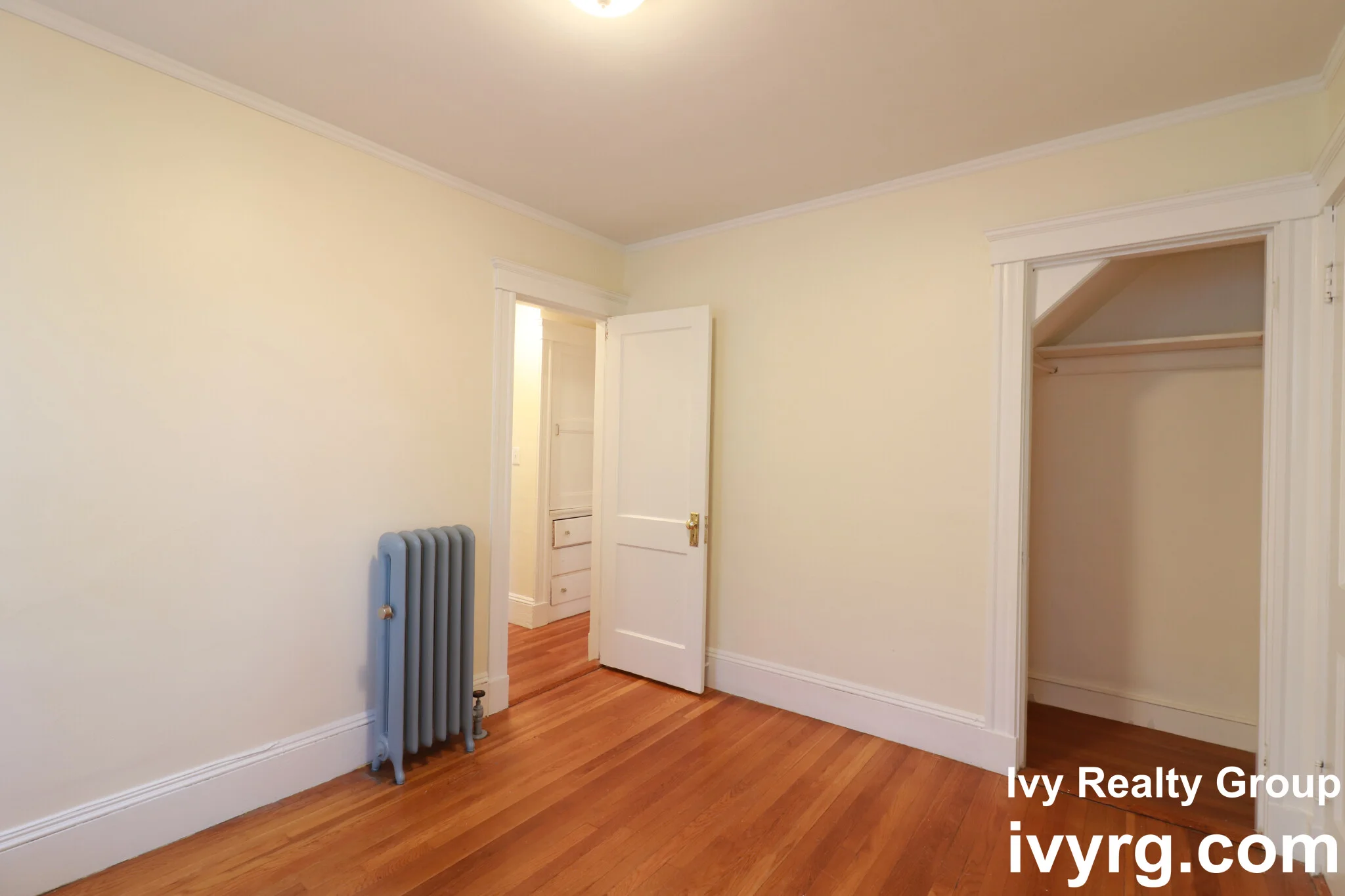 394 Mount Auburn St, East Watertown